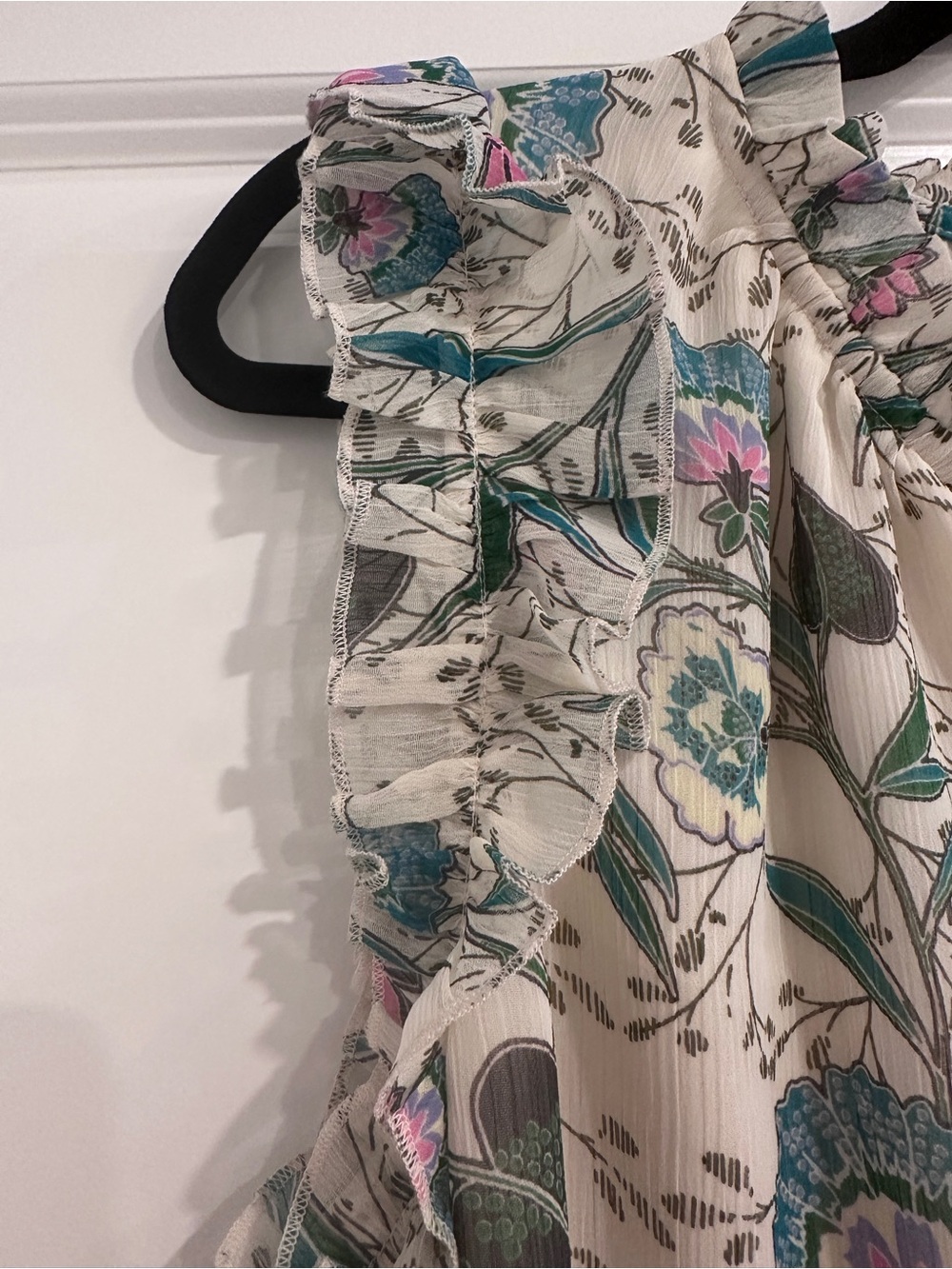 LOFT Cream Floral Ruffle Sleeveless Blouse Top Size L - Picture 3 of 5